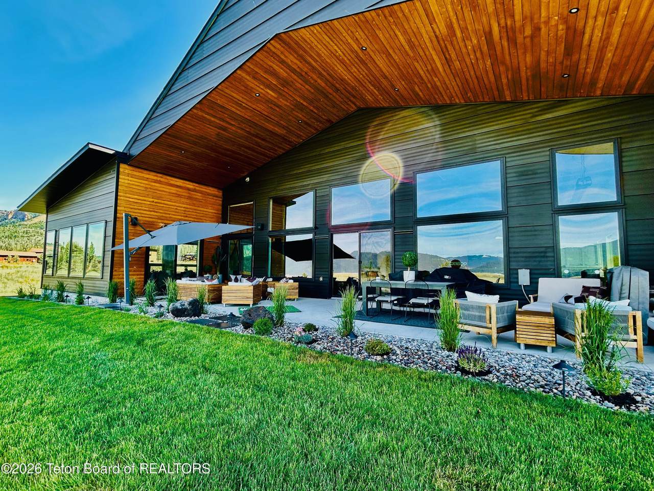 https://bt-photos.global.ssl.fastly.net/teton/1280_boomver_1_26-1808-2.jpg