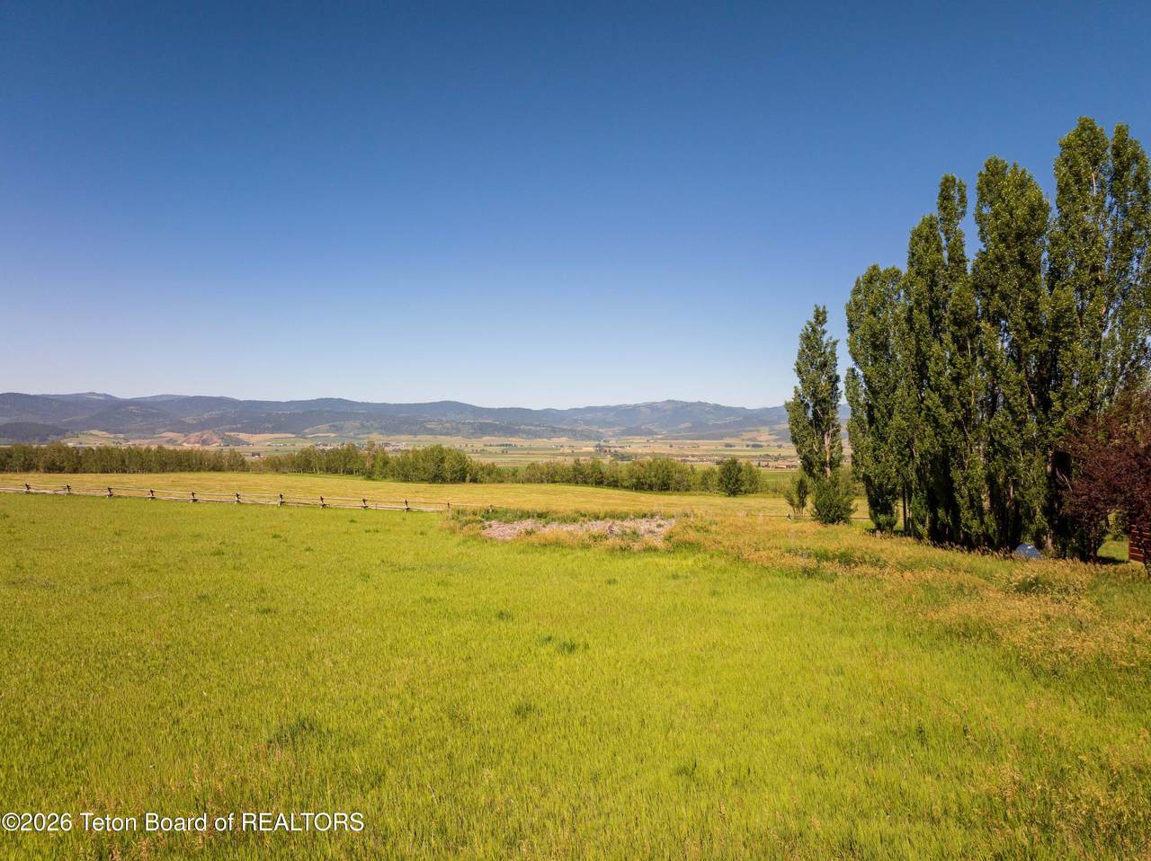 https://bt-photos.global.ssl.fastly.net/teton/1280_boomver_3_26-1809-2.jpg