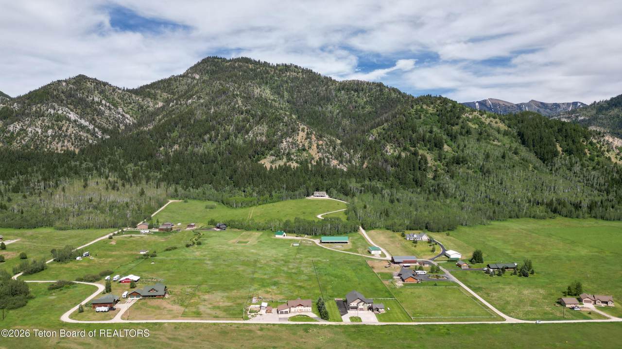 https://bt-photos.global.ssl.fastly.net/teton/1280_boomver_1_26-1810-2.jpg