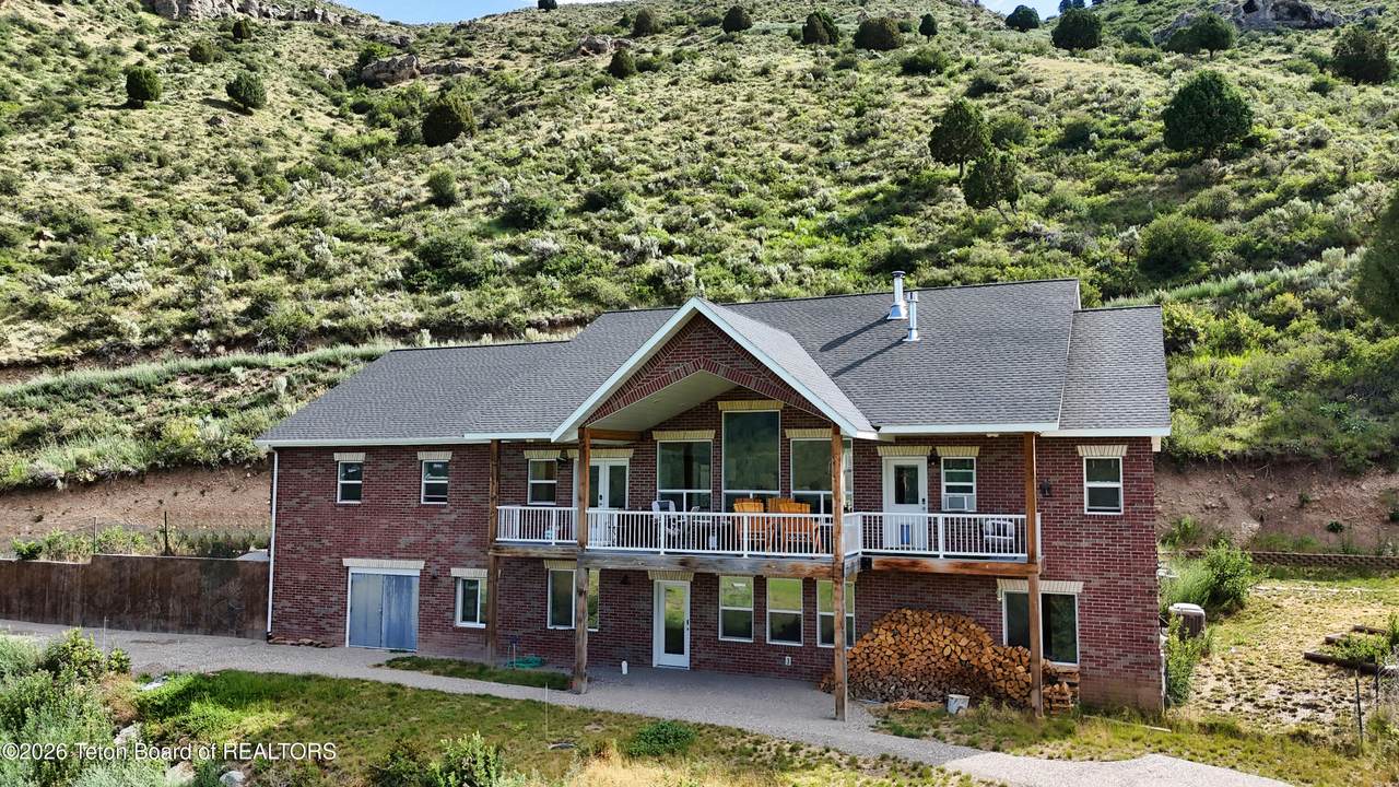 251 Palisades Park Road - Photo 1