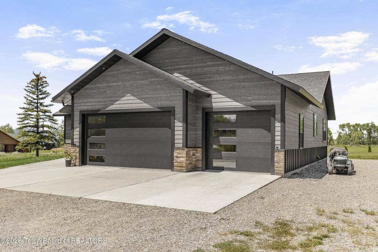 https://bt-photos.global.ssl.fastly.net/teton/1280_boomver_1_26-1831-2.jpg