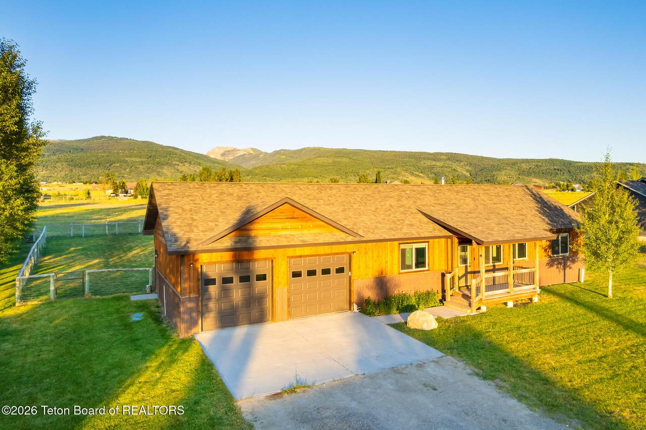 4571 Country Club Drive - Photo 1