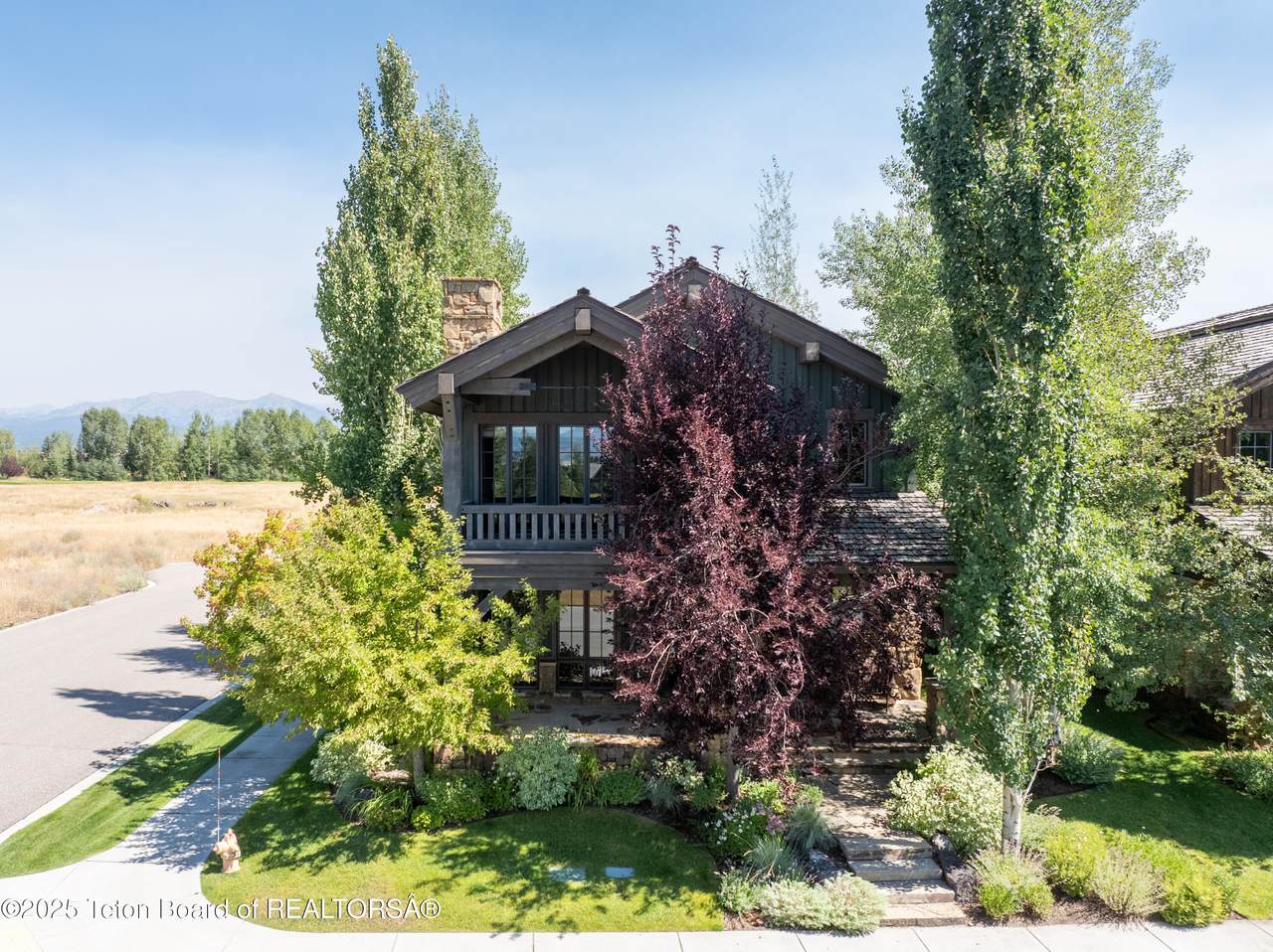 565 Woodland Star Drive - Photo 1