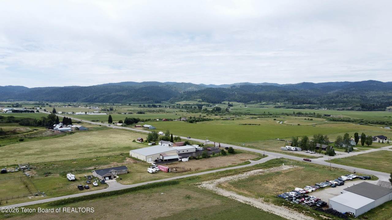 https://bt-photos.global.ssl.fastly.net/teton/orig_boomver_1_26-1893-2.jpg