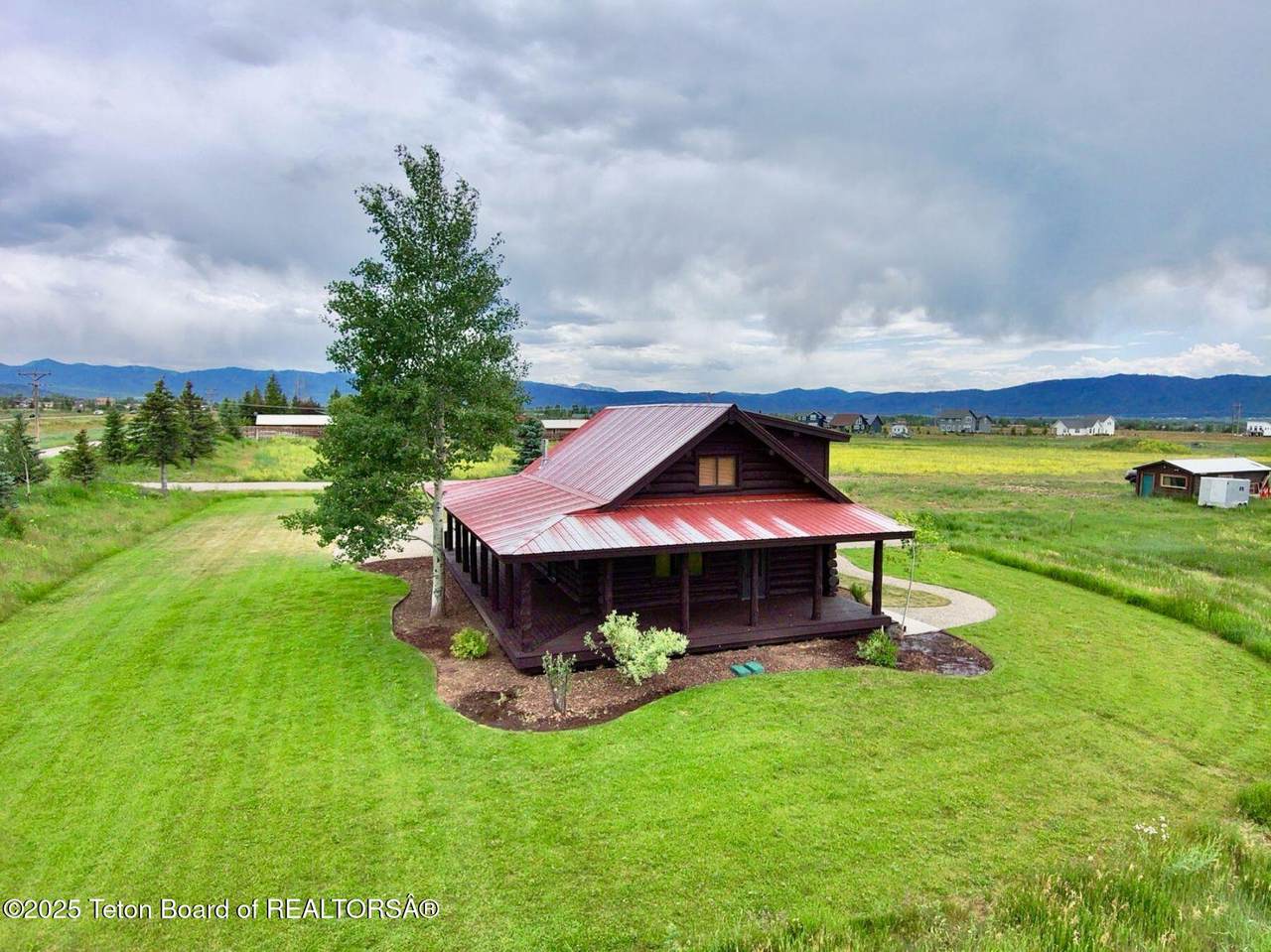 https://bt-photos.global.ssl.fastly.net/teton/1280_boomver_1_26-1913-2.jpg