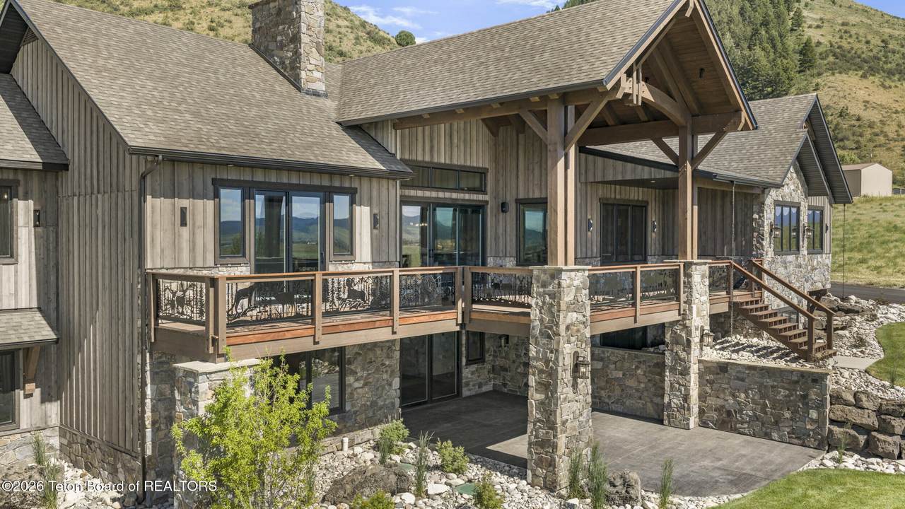 https://bt-photos.global.ssl.fastly.net/teton/1280_boomver_1_26-1915-2.jpg