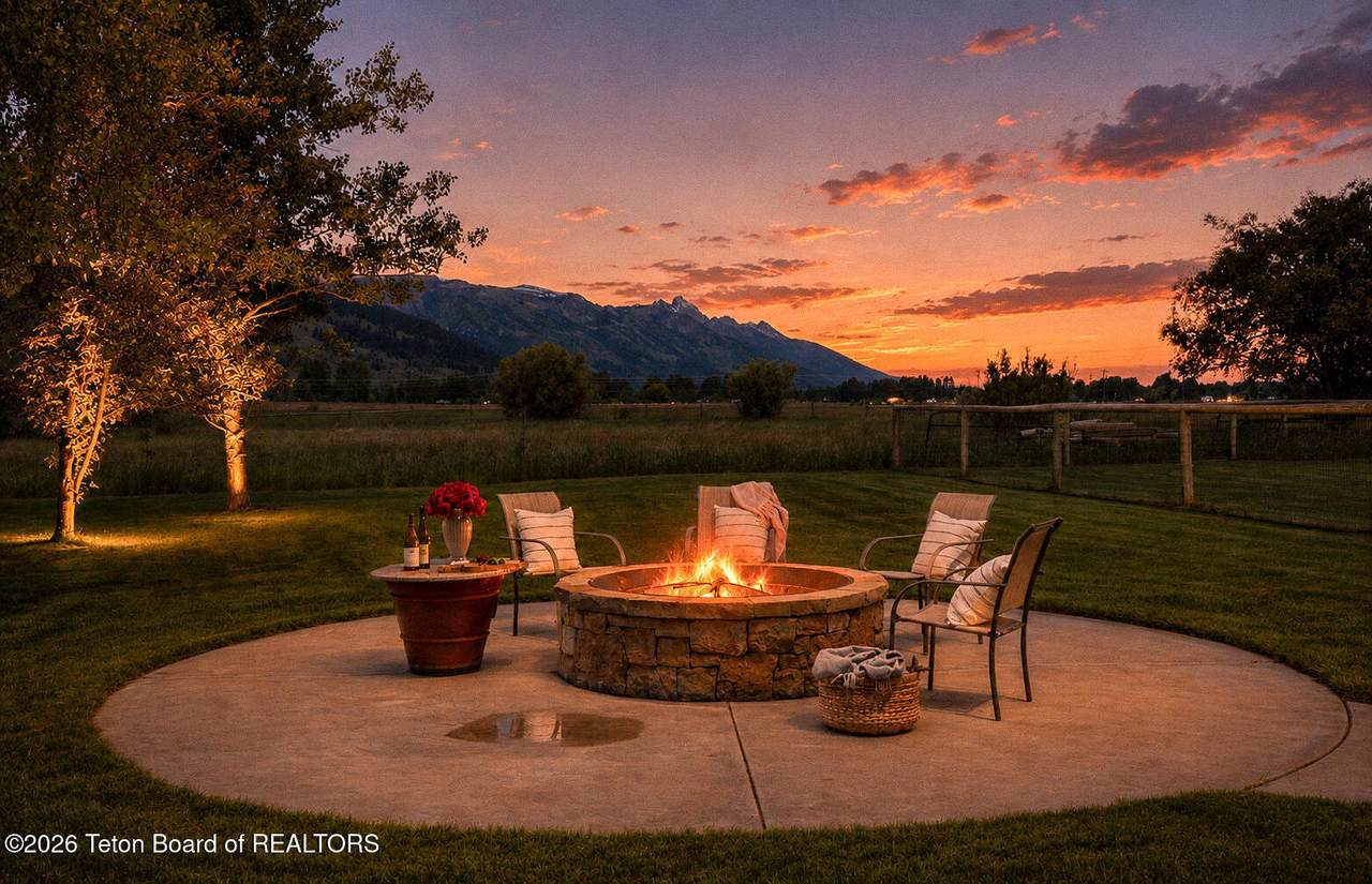 https://bt-photos.global.ssl.fastly.net/teton/1280_boomver_1_26-1930-2.jpg