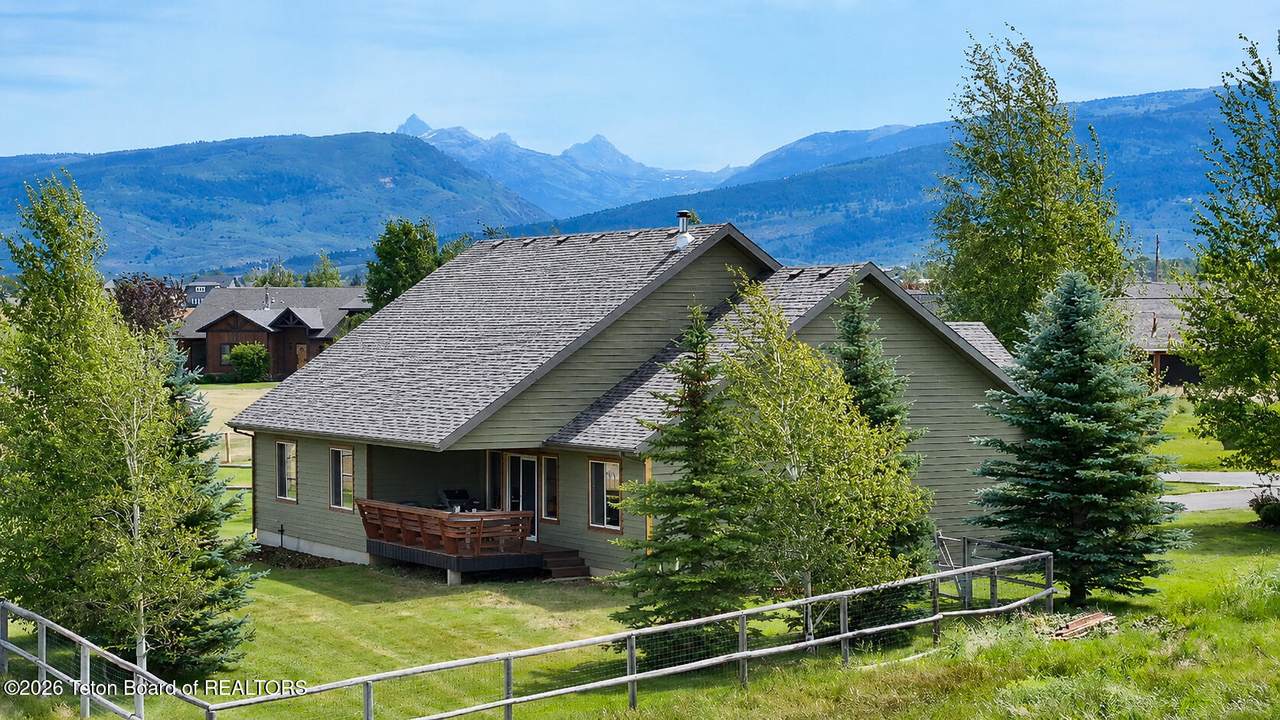 https://bt-photos.global.ssl.fastly.net/teton/1280_boomver_1_26-1936-2.jpg