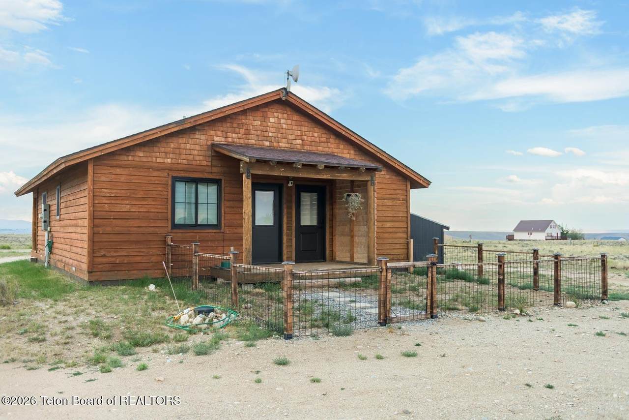 https://bt-photos.global.ssl.fastly.net/teton/1280_boomver_1_26-1942-2.jpg