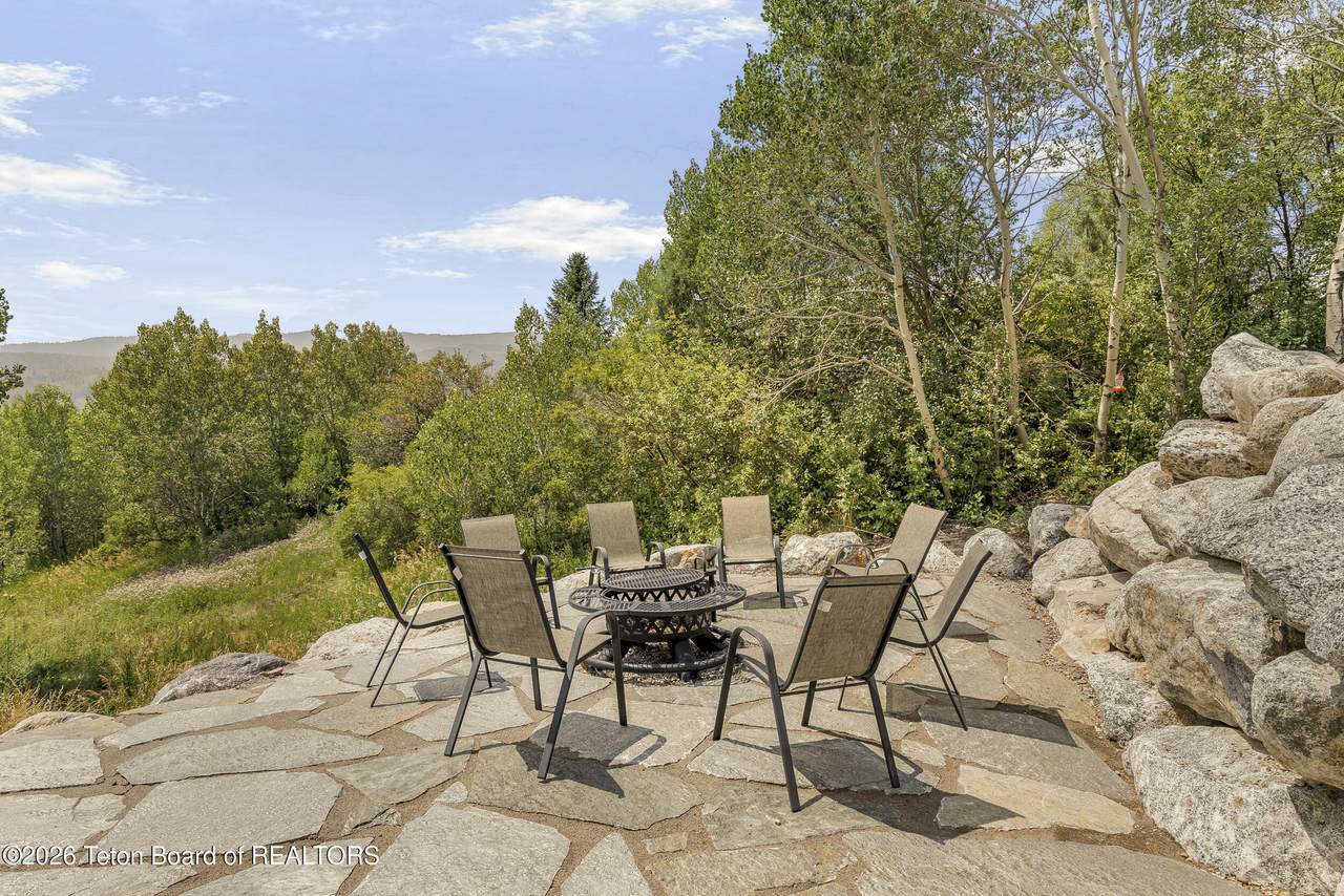 https://bt-photos.global.ssl.fastly.net/teton/1280_boomver_1_26-1951-2.jpg