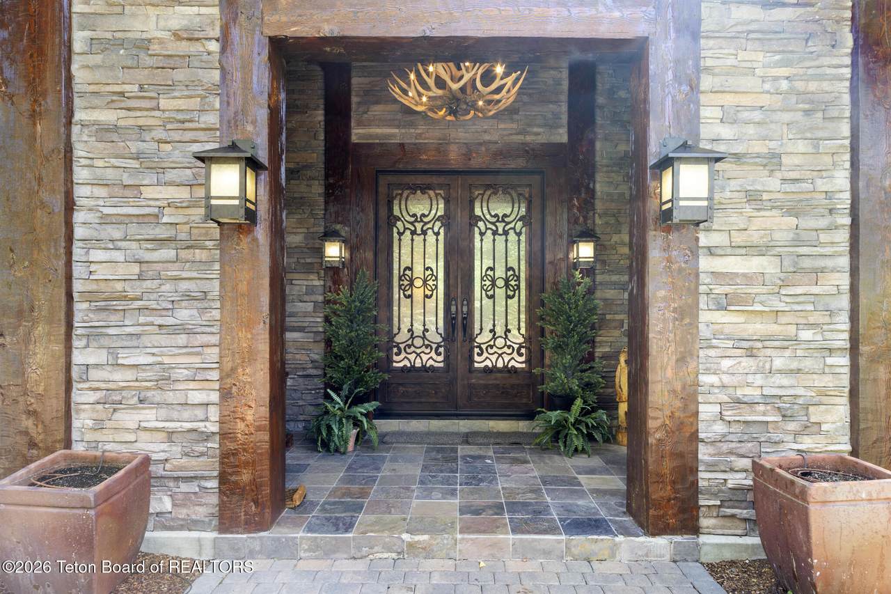 https://bt-photos.global.ssl.fastly.net/teton/1280_boomver_1_26-1952-2.jpg