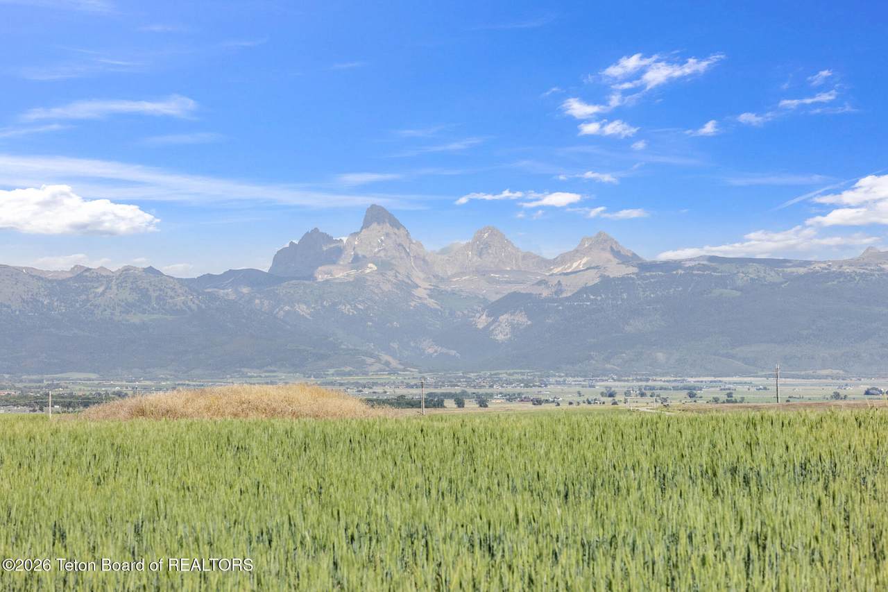 https://bt-photos.global.ssl.fastly.net/teton/1280_boomver_1_26-1974-2.jpg