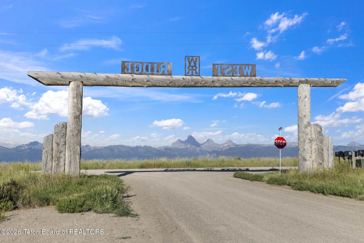 https://bt-photos.global.ssl.fastly.net/teton/1280_boomver_1_26-1974-2.jpg