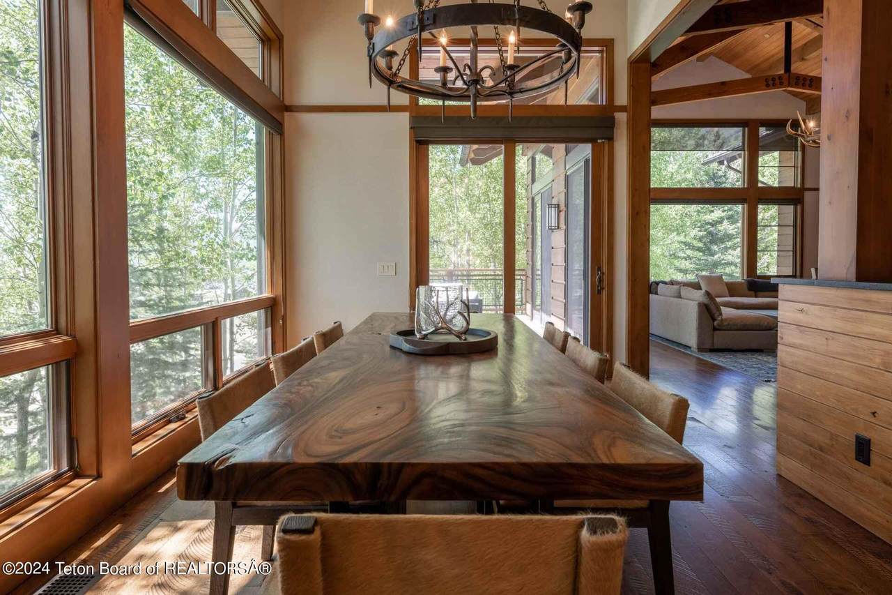 https://bt-photos.global.ssl.fastly.net/teton/1280_boomver_1_26-1983-2.jpg