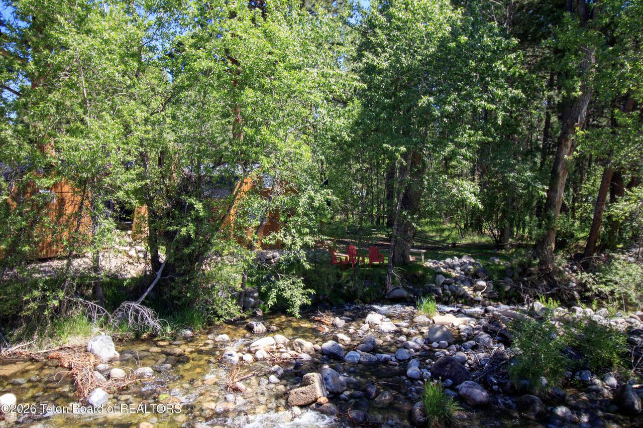 https://bt-photos.global.ssl.fastly.net/teton/1280_boomver_1_26-1988-2.jpg