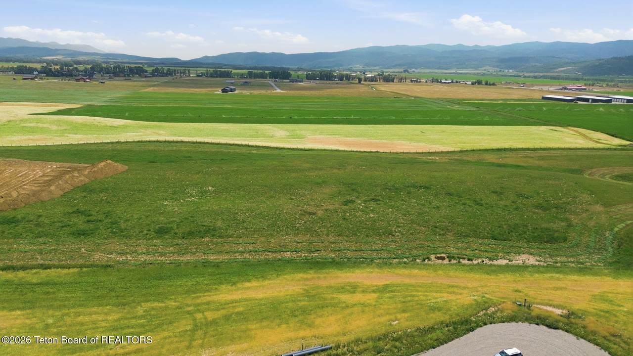 https://bt-photos.global.ssl.fastly.net/teton/1280_boomver_1_26-2010-2.jpg