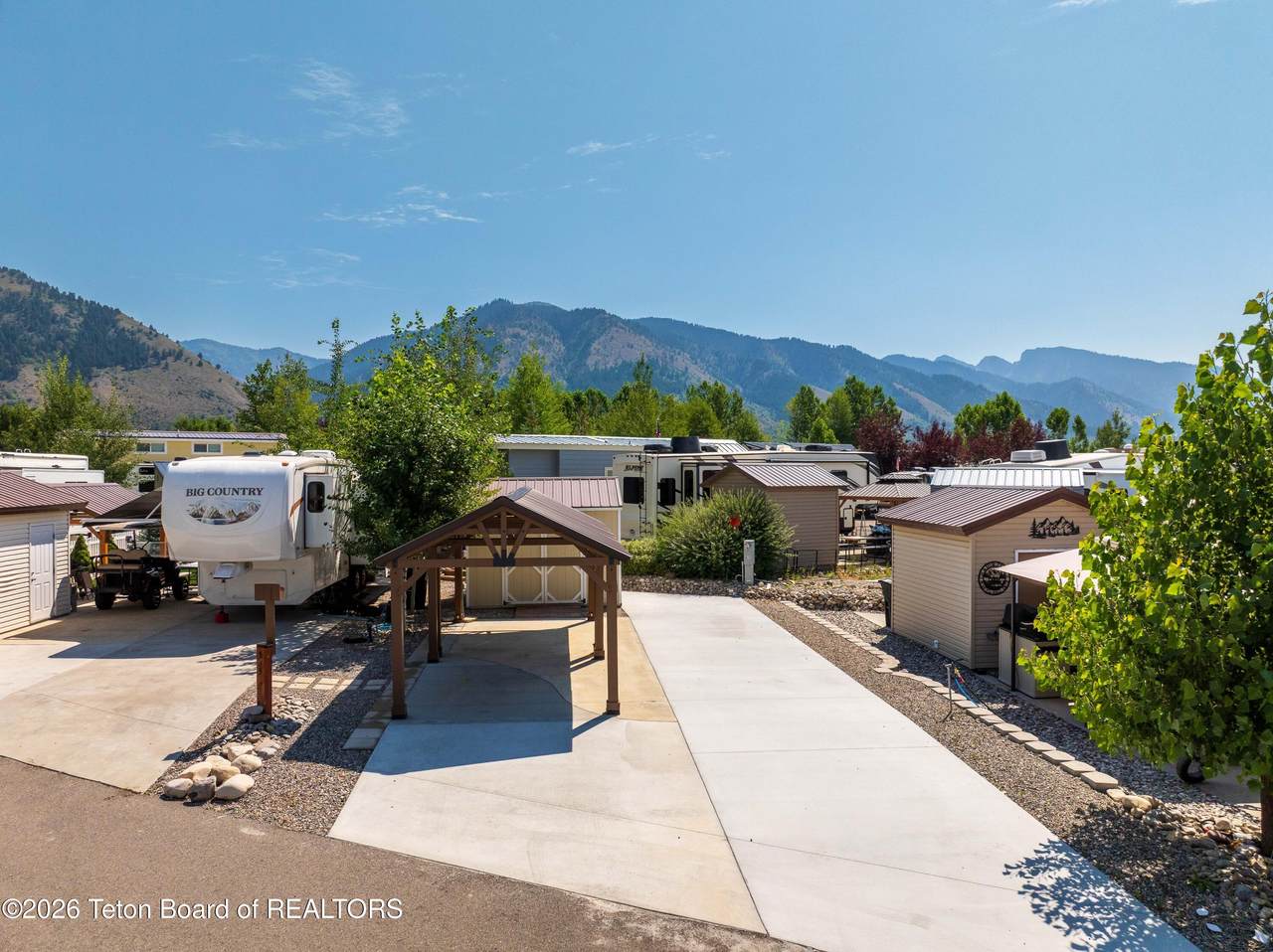 https://bt-photos.global.ssl.fastly.net/teton/1280_boomver_1_26-2014-2.jpg