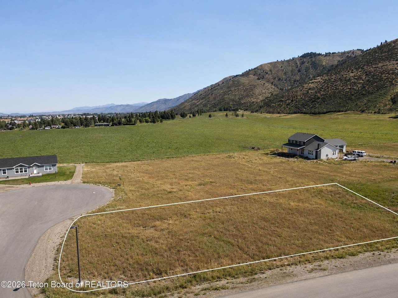 https://bt-photos.global.ssl.fastly.net/teton/1280_boomver_1_26-2019-2.jpg