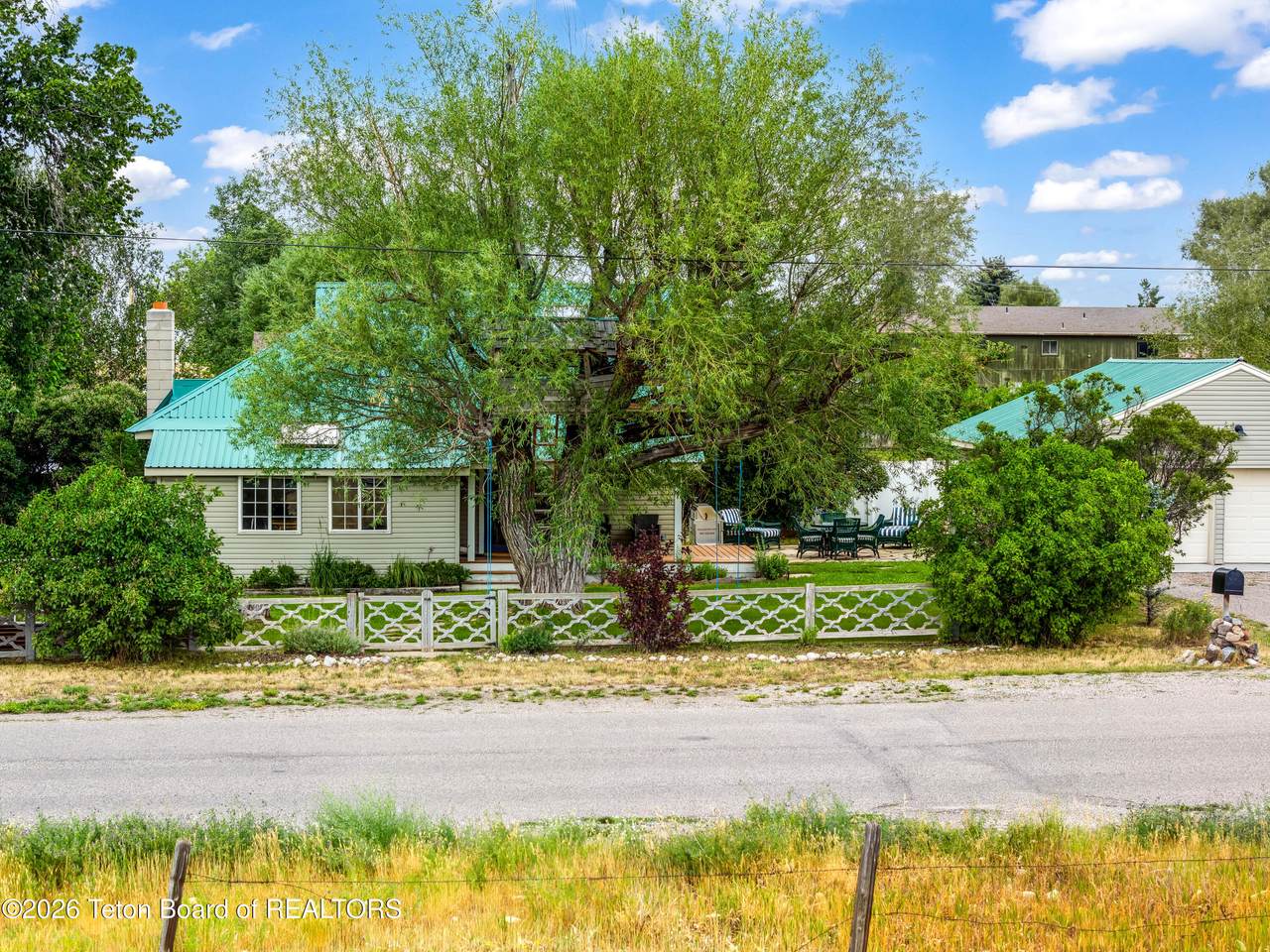 315 Harper Avenue - Photo 1
