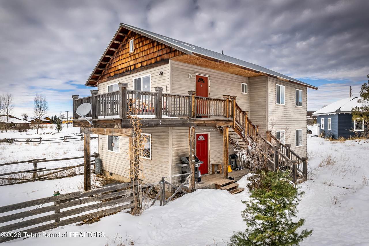 200 Aspen Meadows Road - Photo 1