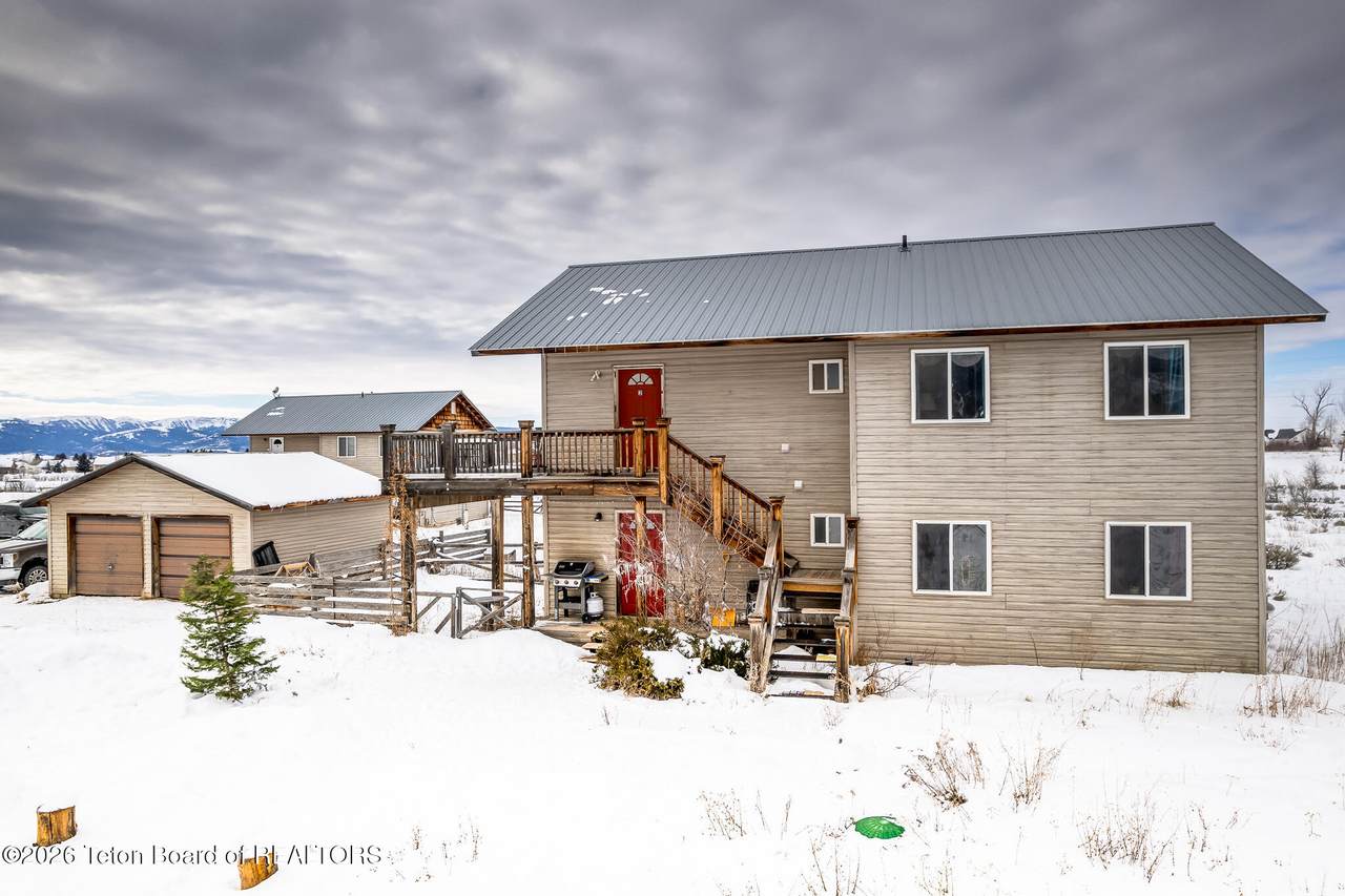 https://bt-photos.global.ssl.fastly.net/teton/1280_boomver_1_26-214-2.jpg