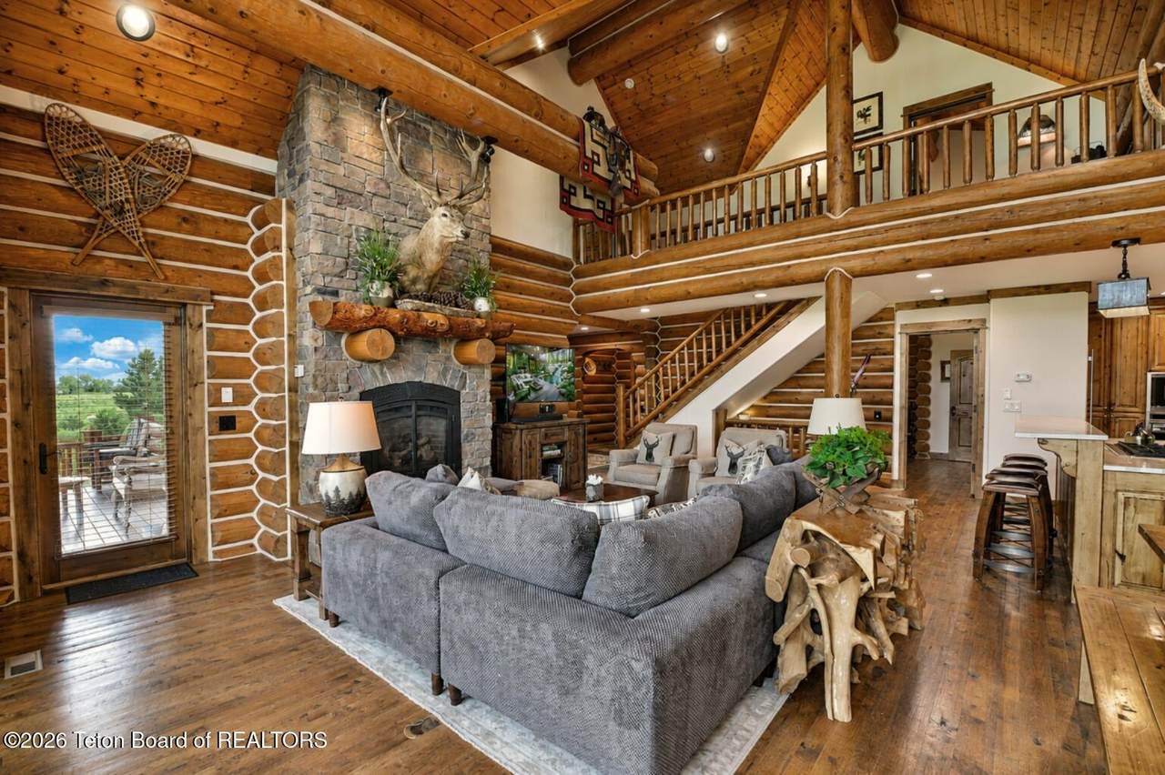 https://bt-photos.global.ssl.fastly.net/teton/1280_boomver_1_26-2160-2.jpg