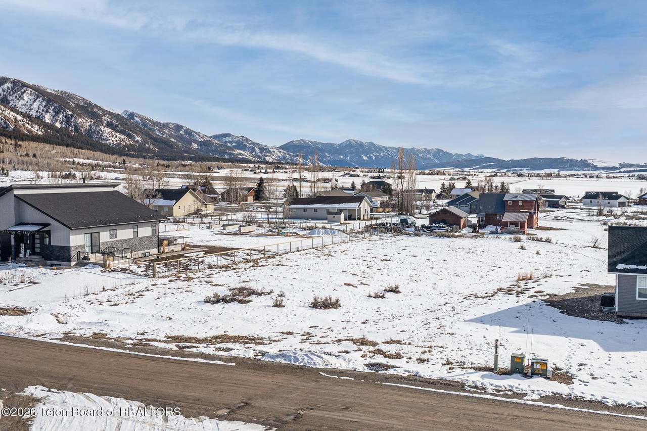 https://bt-photos.global.ssl.fastly.net/teton/1280_boomver_1_26-217-2.jpg
