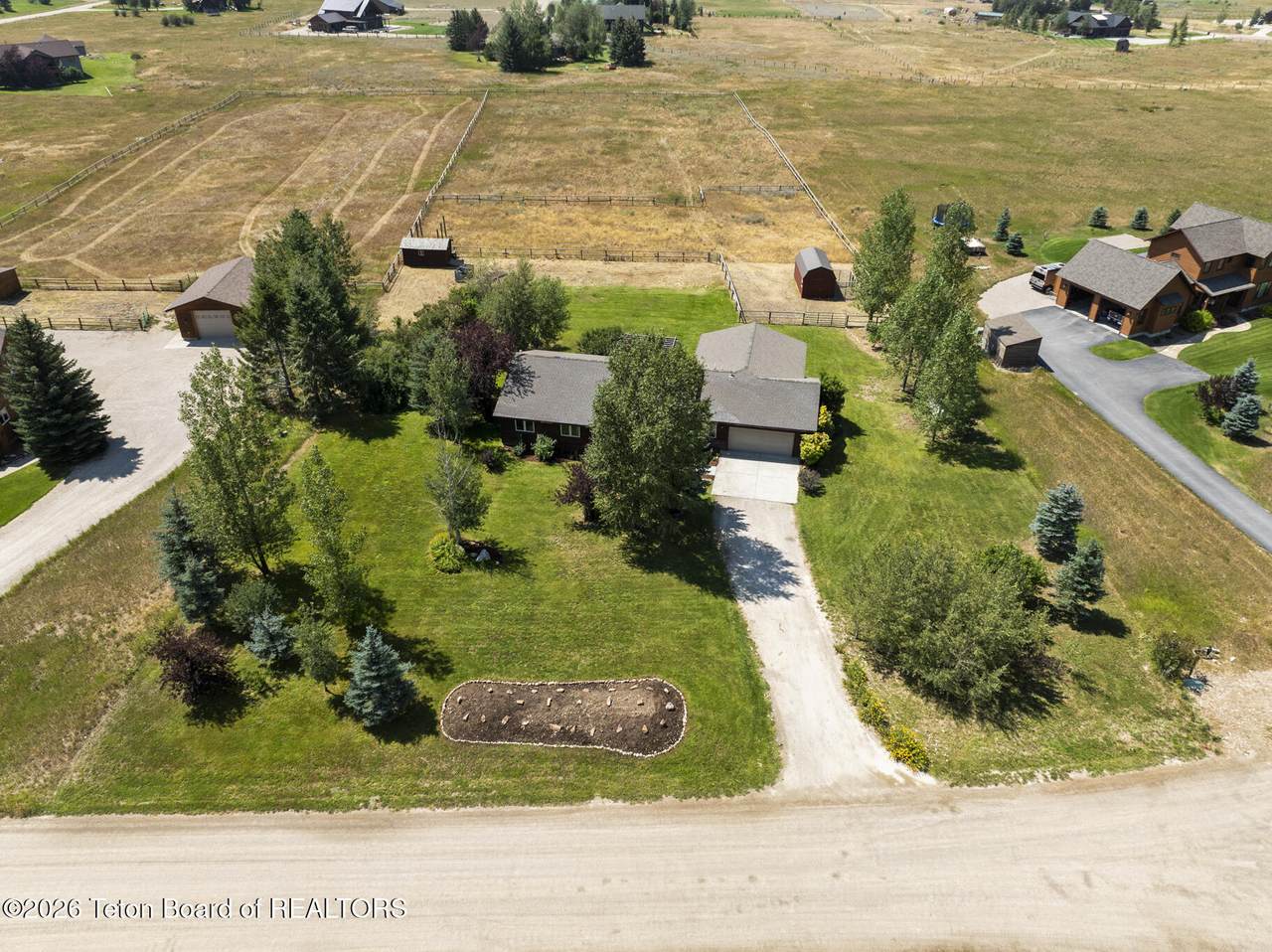 7302 Lakeside Road - Photo 1