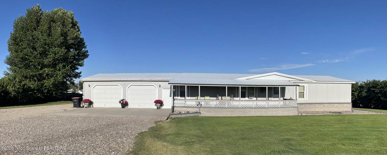 10480 State Hwy 32 - Photo 1