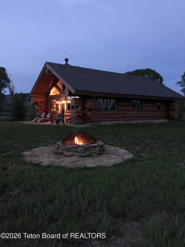 https://bt-photos.global.ssl.fastly.net/teton/1280_boomver_1_26-2289-2.jpg