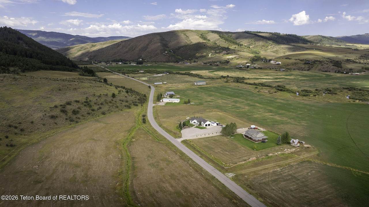 1290 Smoky Canyon Road - Photo 1