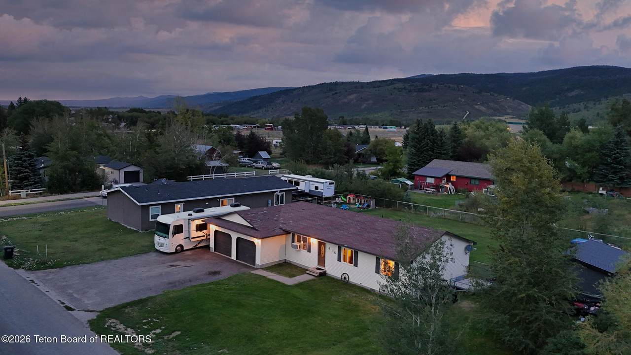 https://bt-photos.global.ssl.fastly.net/teton/1280_boomver_1_26-2350-2.jpg