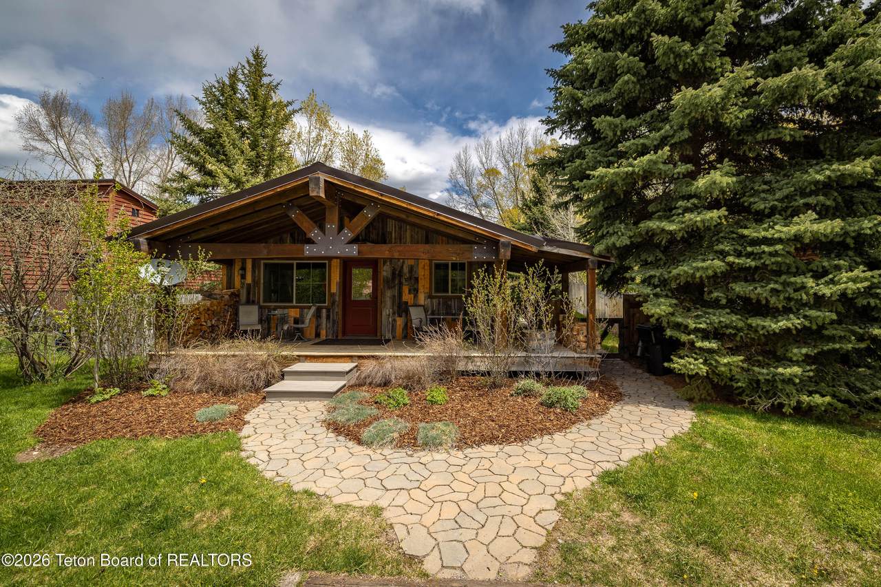 1655 J-W Drive - Photo 1