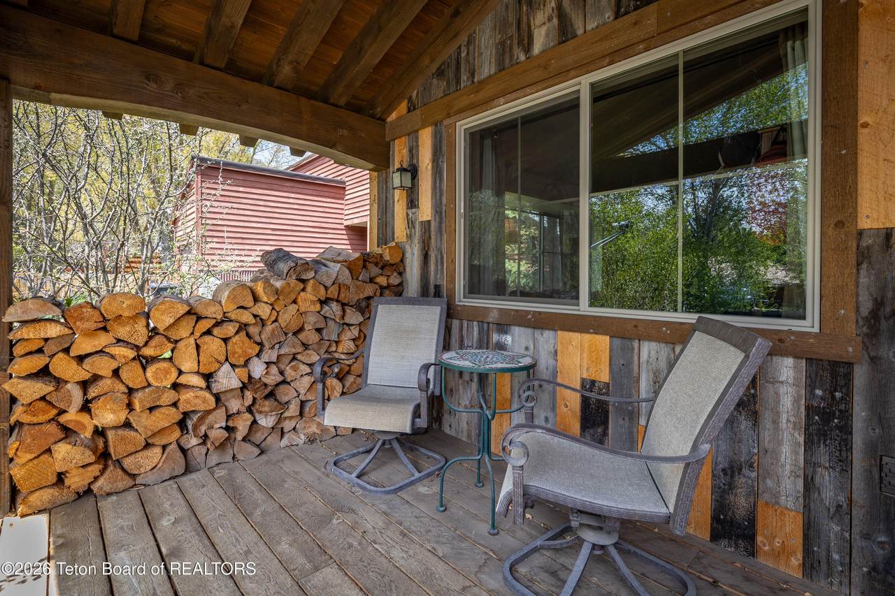 https://bt-photos.global.ssl.fastly.net/teton/1280_boomver_1_26-387-2.jpg