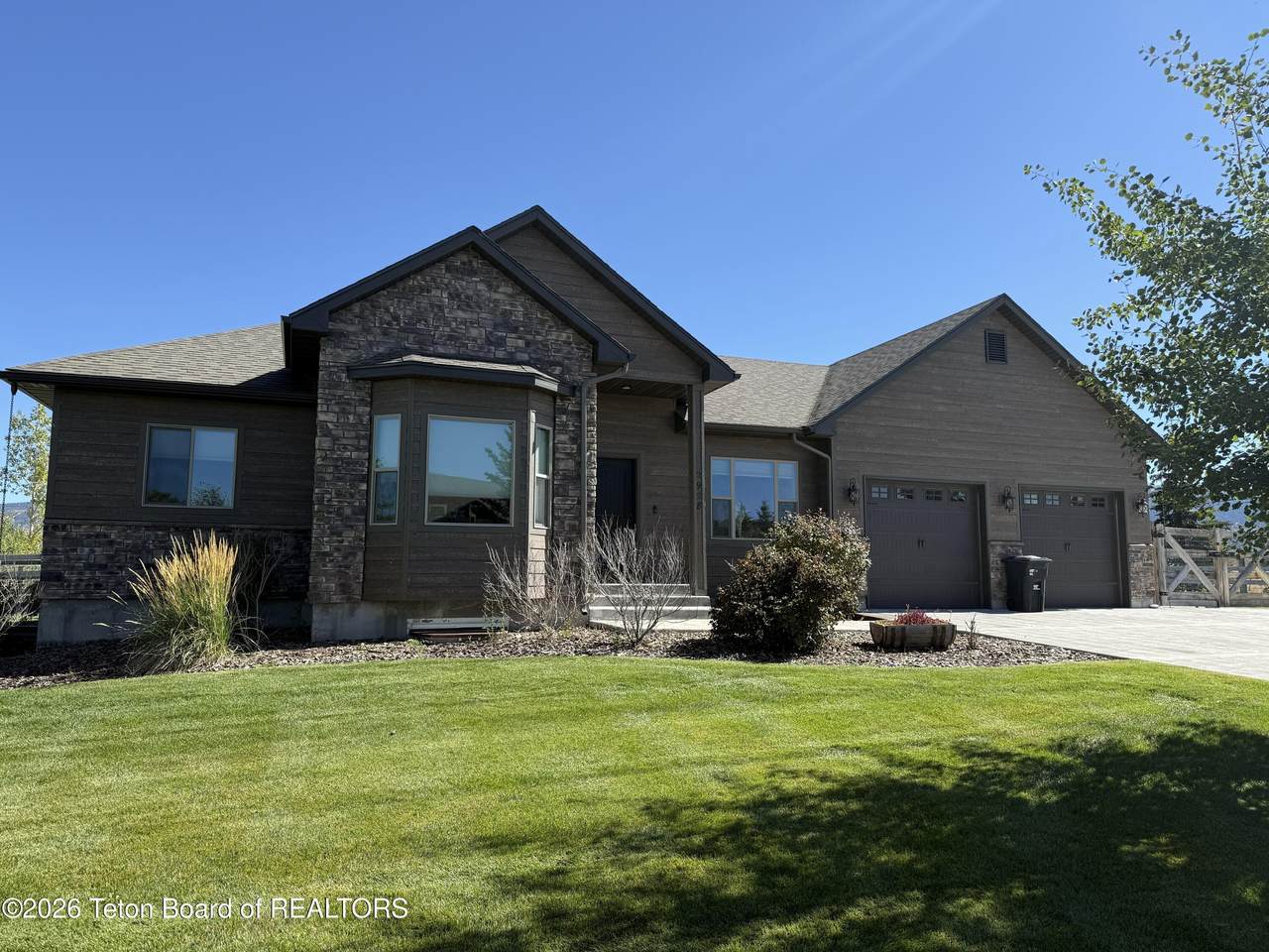 2928 Iron Wood Drive - Photo 1