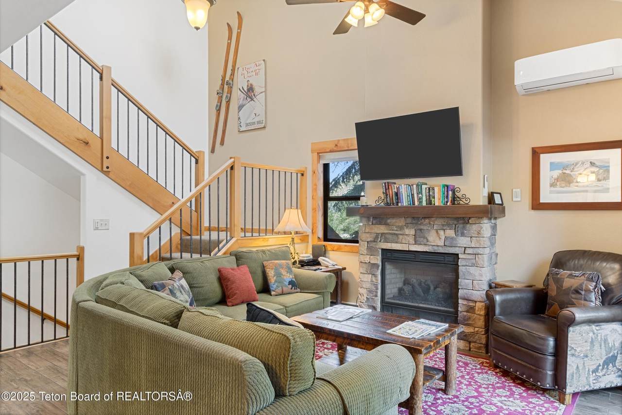 371 Snow King Loop - Photo 1