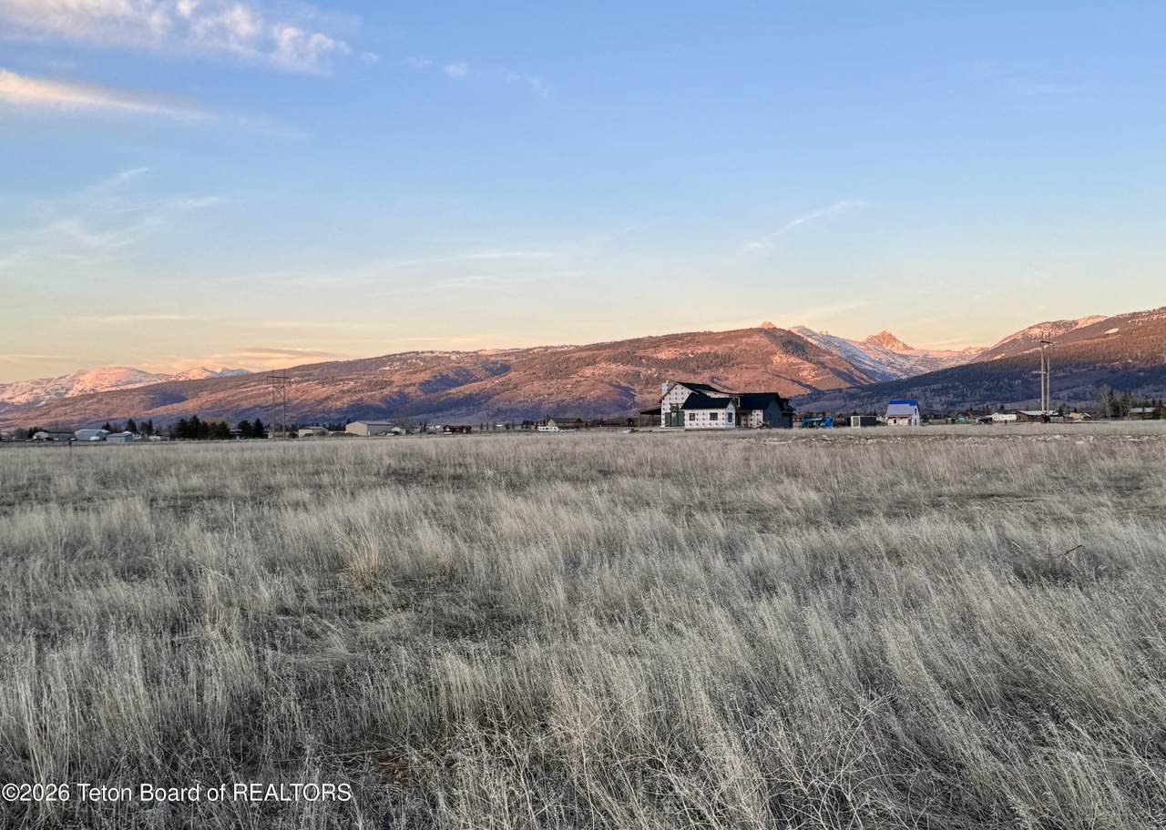 https://bt-photos.global.ssl.fastly.net/teton/1280_boomver_1_26-431-2.jpg