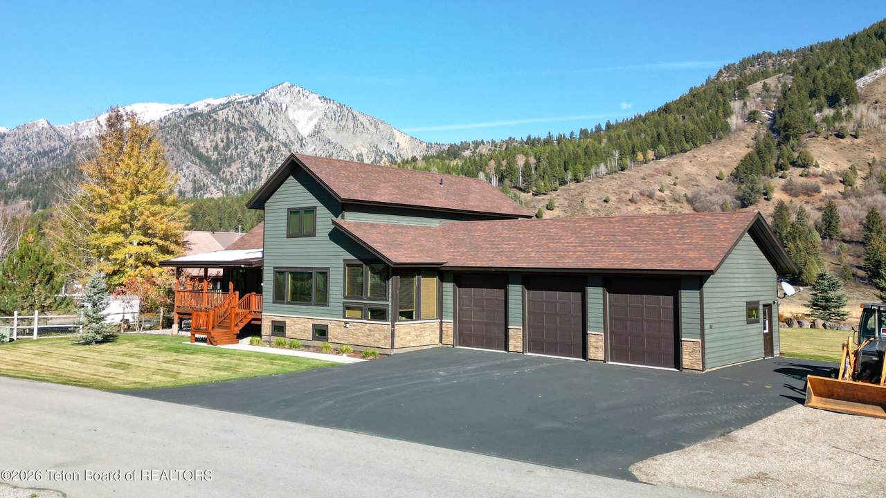 513 Three Rivers Drive - Photo 1