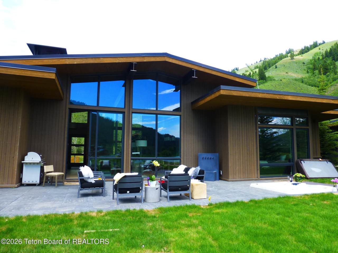 https://bt-photos.global.ssl.fastly.net/teton/1280_boomver_1_26-443-2.jpg