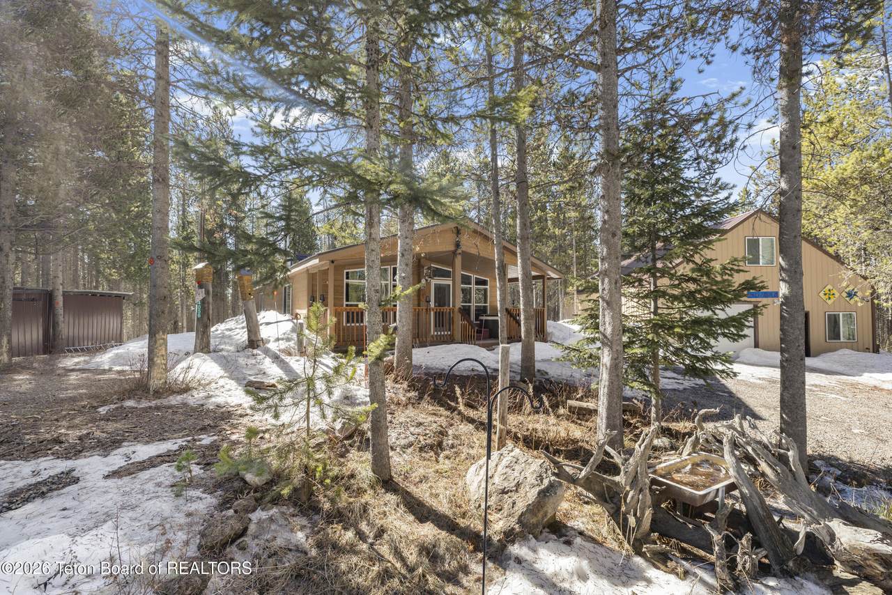 4056 Marlin Drive - Photo 1