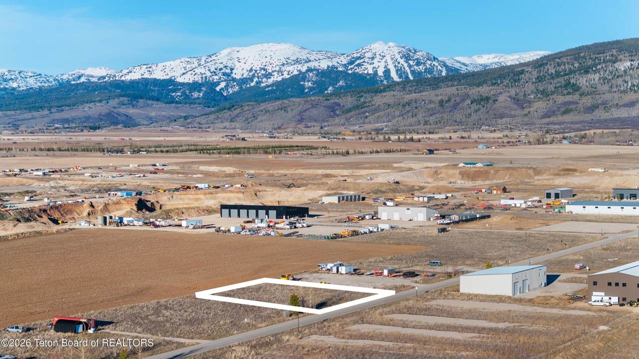 https://bt-photos.global.ssl.fastly.net/teton/1280_boomver_1_26-479-2.jpg