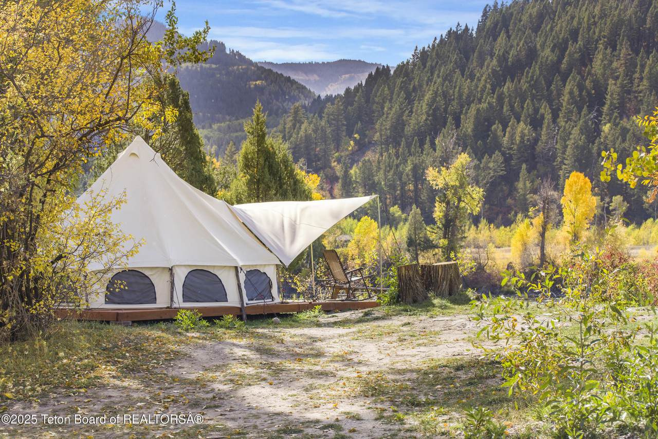 https://bt-photos.global.ssl.fastly.net/teton/1280_boomver_1_26-564-2.jpg