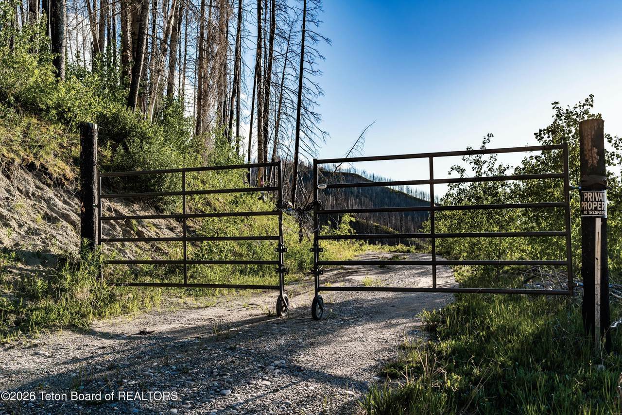 https://bt-photos.global.ssl.fastly.net/teton/1280_boomver_1_26-569-2.jpg