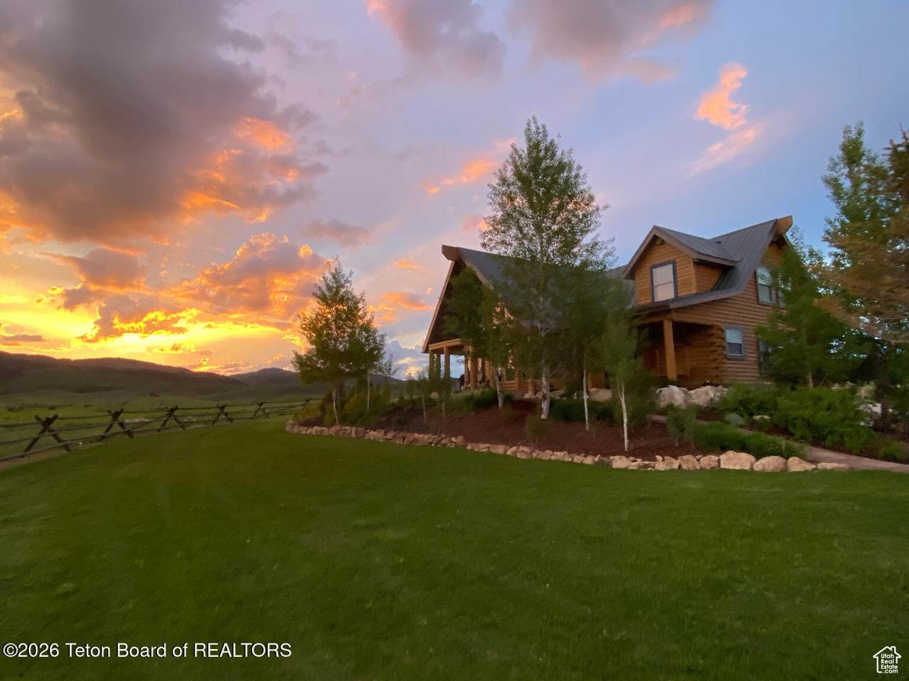 https://bt-photos.global.ssl.fastly.net/teton/1280_boomver_1_26-587-2.jpg