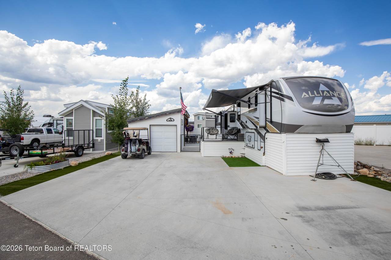 514 Whiffle Tree Drive - Photo 1