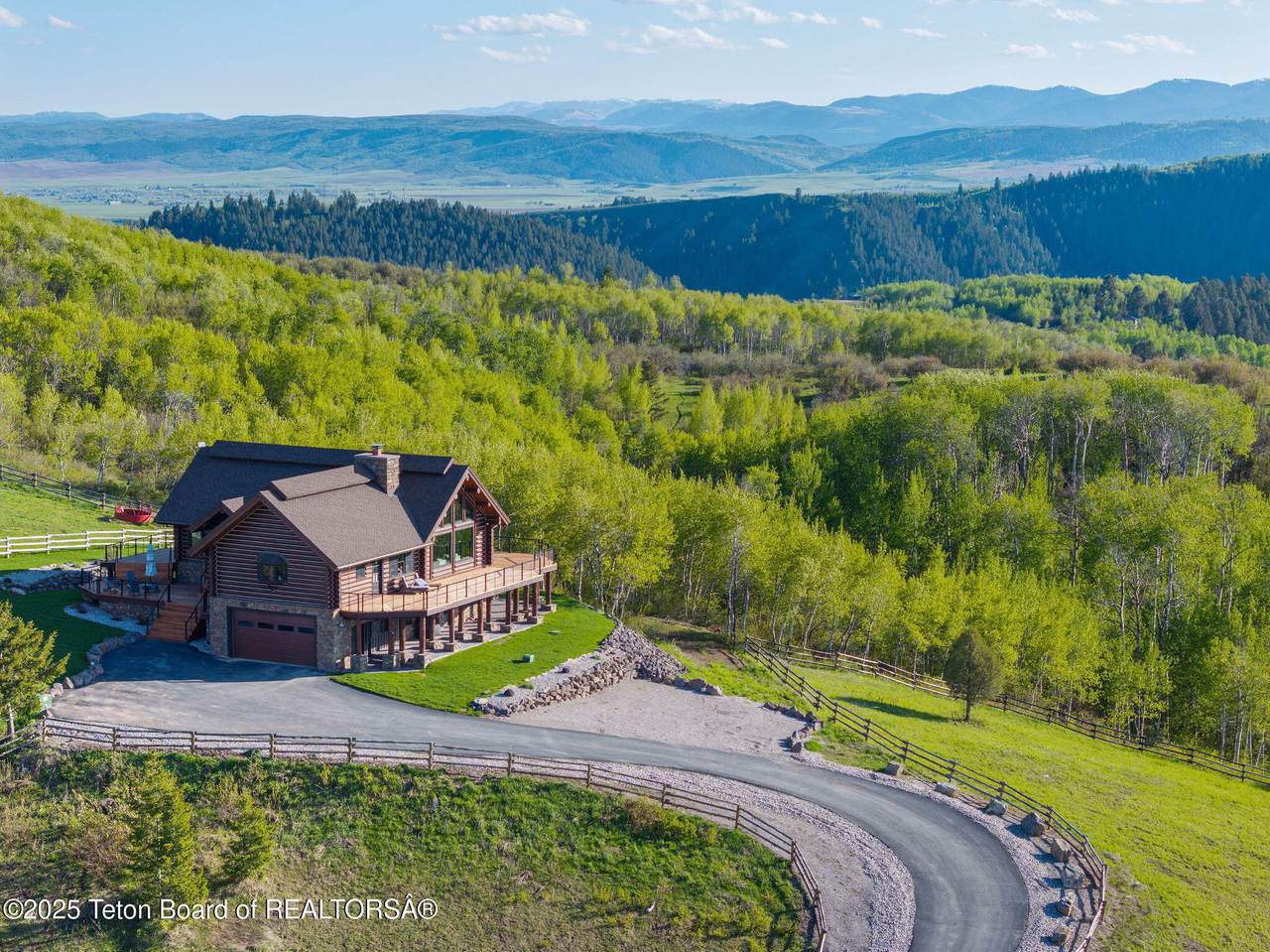 785 Strawberry Hills Dr - Photo 1