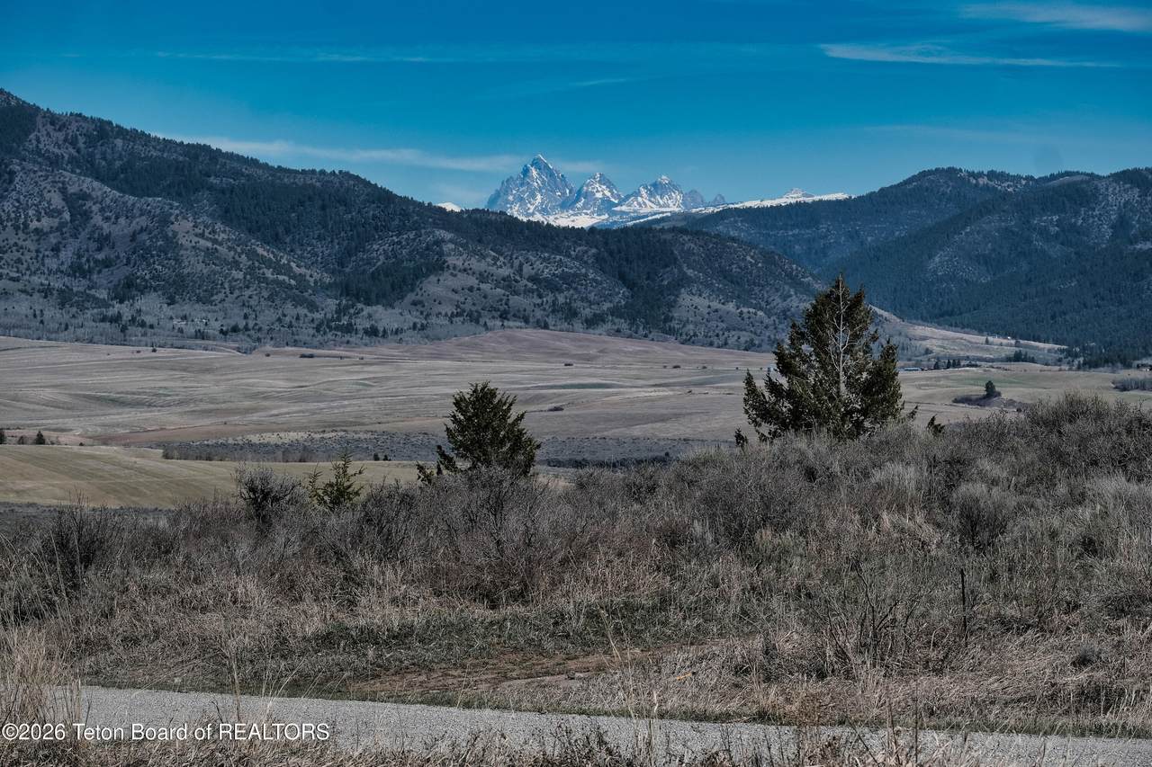 https://bt-photos.global.ssl.fastly.net/teton/1280_boomver_1_26-627-2.jpg