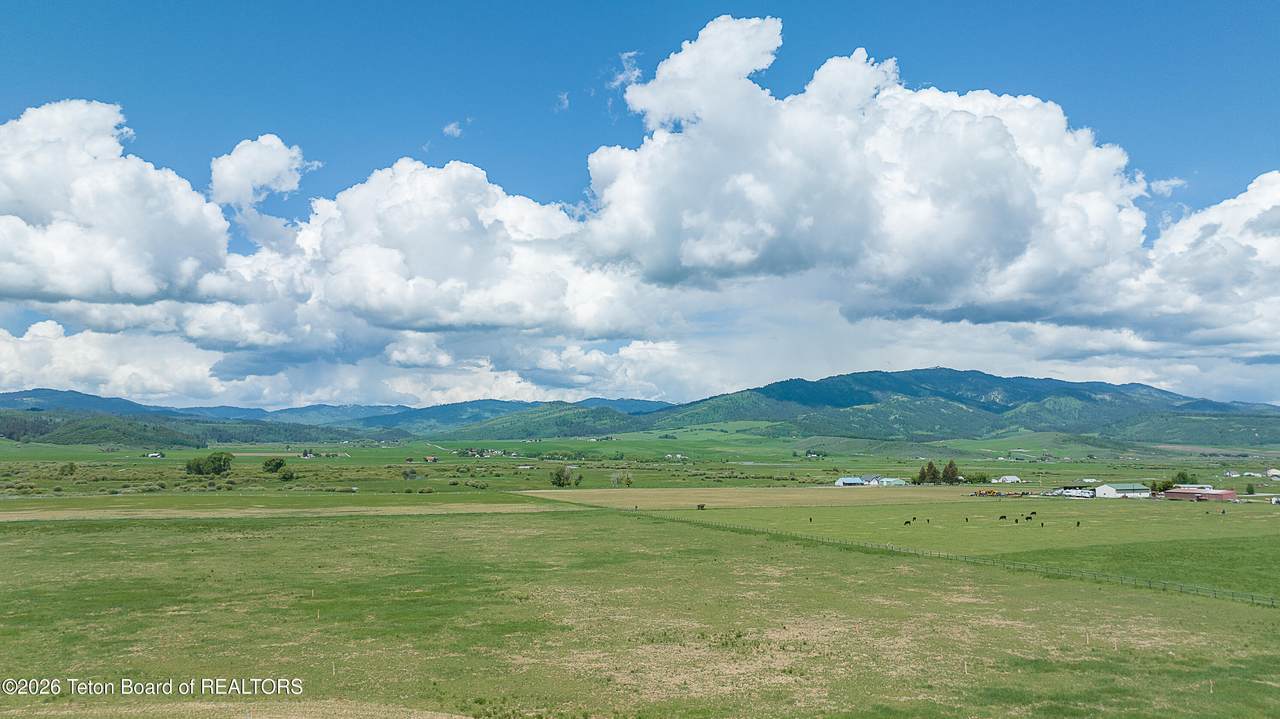 https://bt-photos.global.ssl.fastly.net/teton/1280_boomver_1_26-649-2.jpg