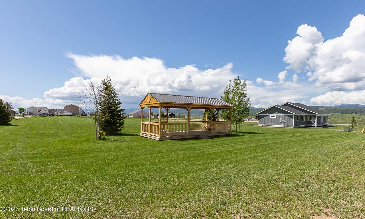 https://bt-photos.global.ssl.fastly.net/teton/1280_boomver_1_26-649-2.jpg
