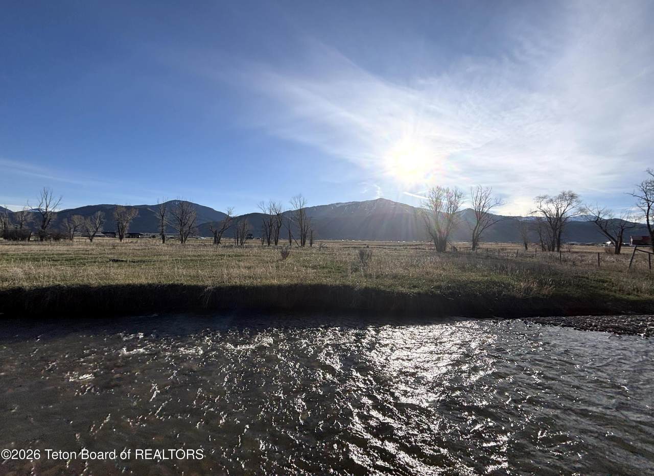https://bt-photos.global.ssl.fastly.net/teton/1280_boomver_1_26-664-2.jpg